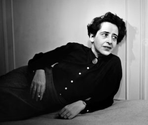 Scopri di più sull'articolo La banalità del male e l’amicizia secondo Hannah Arendt