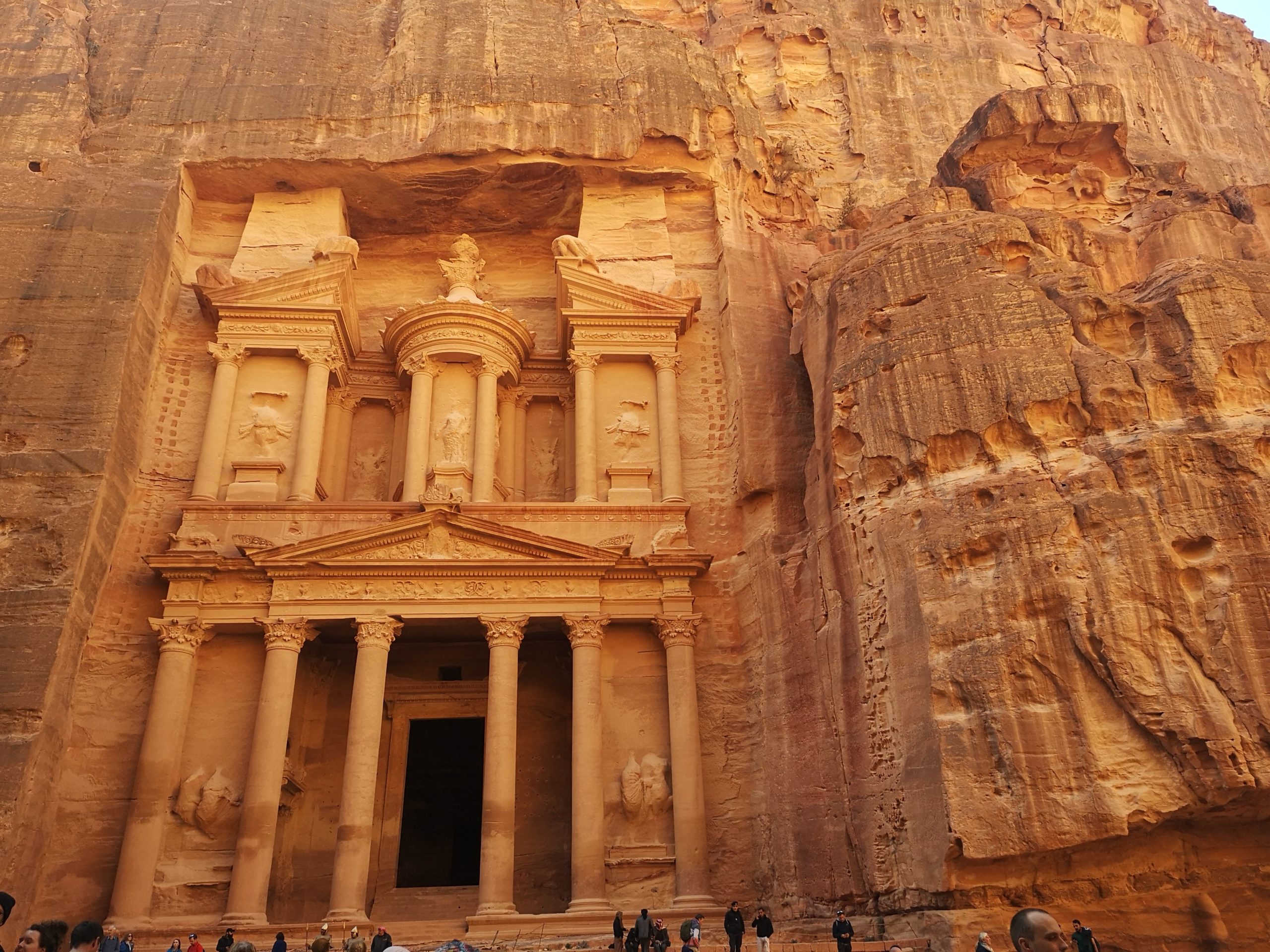 Scopri di più sull'articolo Jordan’s wonders: Petra, il deserto e il Mar Rosso